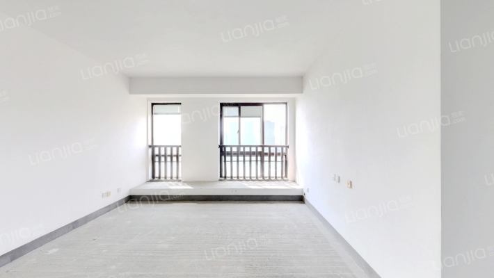 之江嘉苑二手房实景图