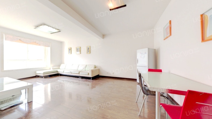 翠堤嘉园二手房实景图