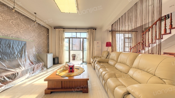 大华南湖公园世家一期二手房实景图