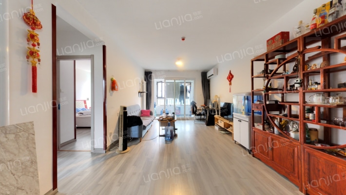 明湖风景二手房实景图