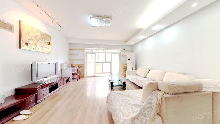 伟鹏苑二手房实景图