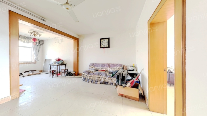 航瑞公寓二手房实景图