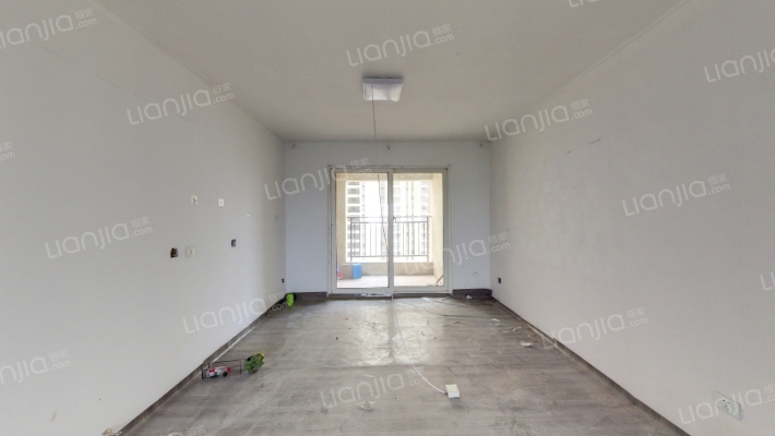 绿地瓦萨公馆二手房实景图