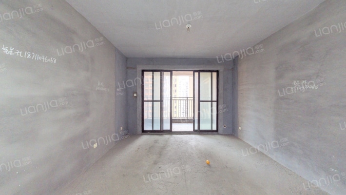 湘诚德峰小区A区二手房实景图
