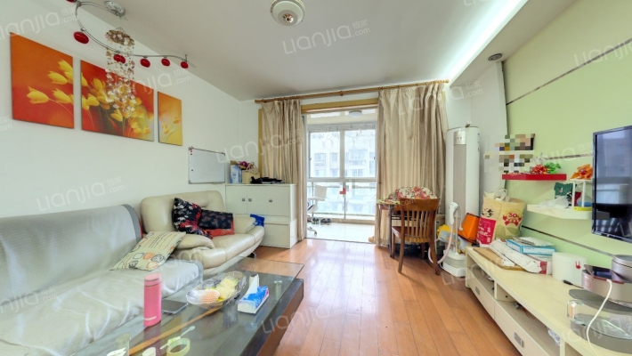 逸仙华庭二手房实景图