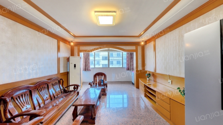 高润公寓二手房实景图