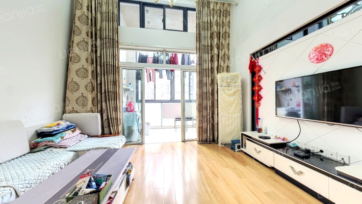 鸿兴名邸二手房实景图