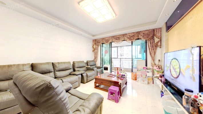 东日锦鸿名苑二手房实景图