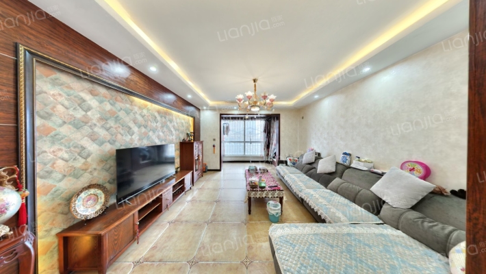 锦绣华庭二手房实景图