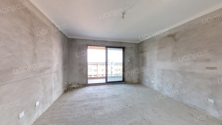 鸿悦华庭二手房实景图