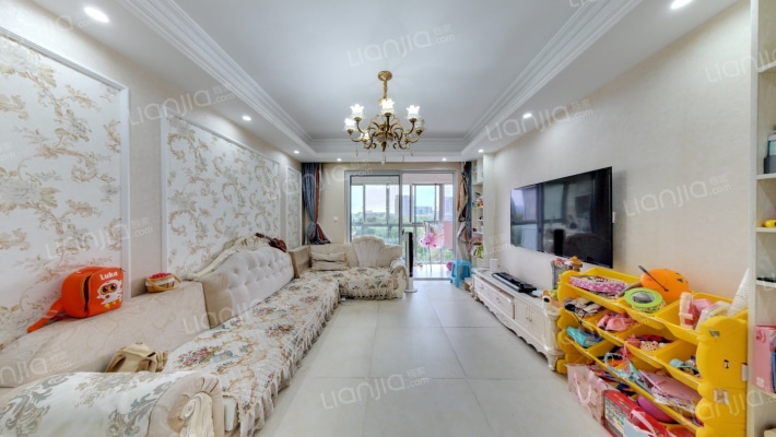 绿地中央广场四期二手房实景图