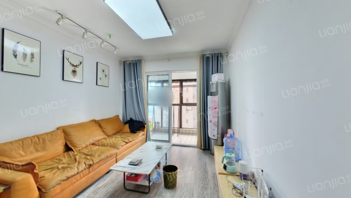 新城吾悦华府二手房实景图