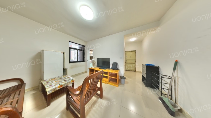 长天路32号社区二手房实景图