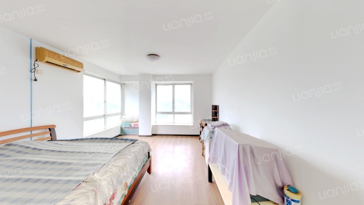 白金花园二手房实景图