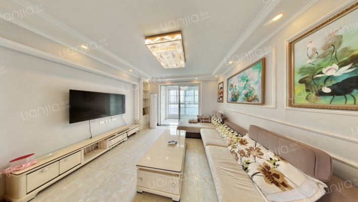 中天翡丽湾二手房实景图