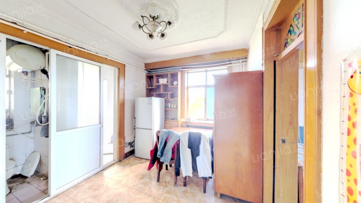 航测宿舍二手房实景图