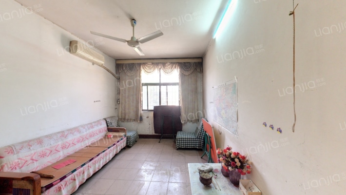 公园路63号二手房实景图