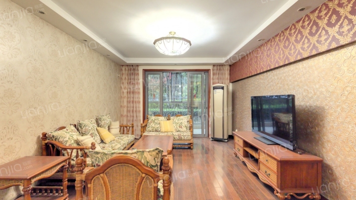 万源城朗郡二手房实景图