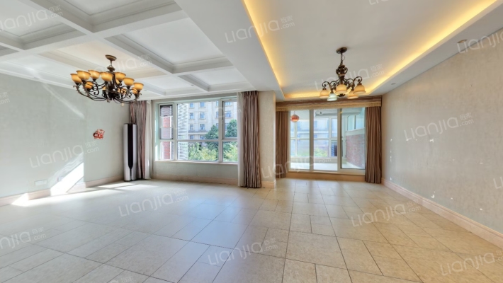 万科生态城花院二手房实景图