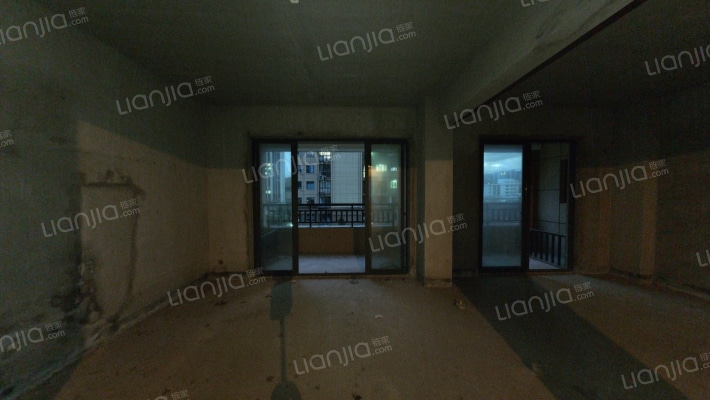 东郡华府二手房实景图