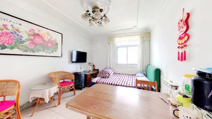 艺波小区二手房实景图