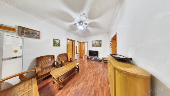 外化成五里墩支路142号二手房实景图