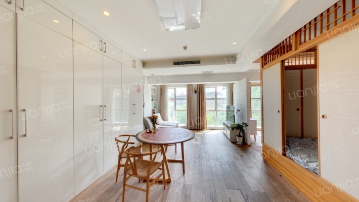 和乔丽晶一期二手房实景图