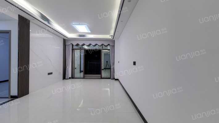 绿茵名轩二手房实景图