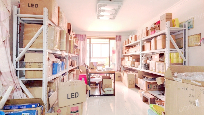 新城翡翠湾二手房实景图