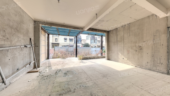 一湾湖墅二手房实景图