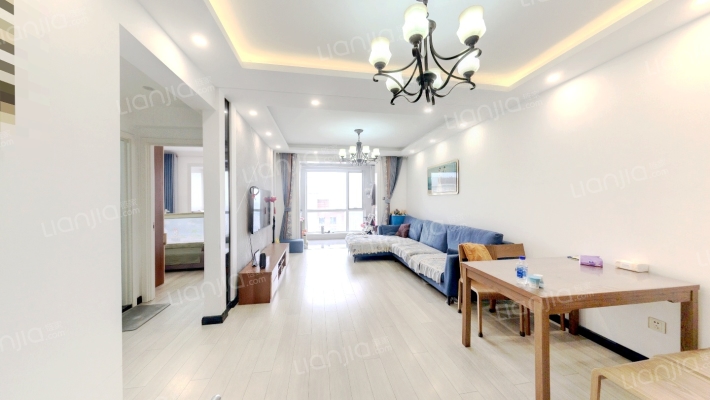 万达·江畔华城C区二手房实景图