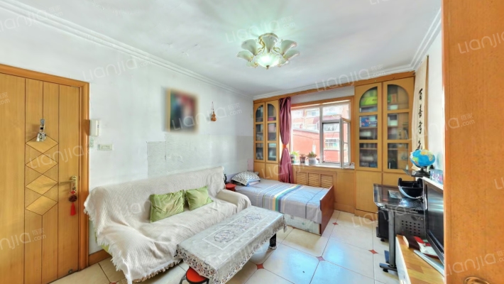 新闻小区二手房实景图