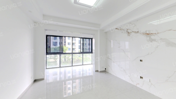 世合理想大地至真里二手房实景图