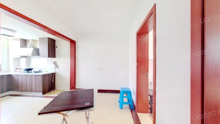 宝隆花园二手房实景图