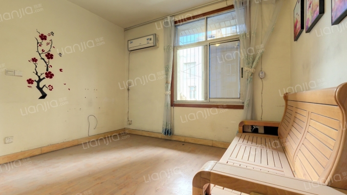 天山路35号二手房实景图