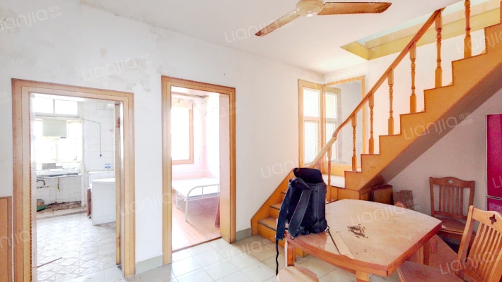 建设路二手房实景图