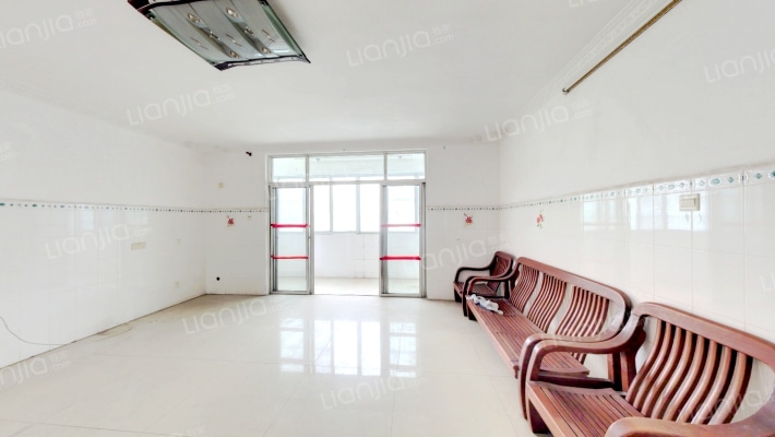 兽医大院二手房实景图