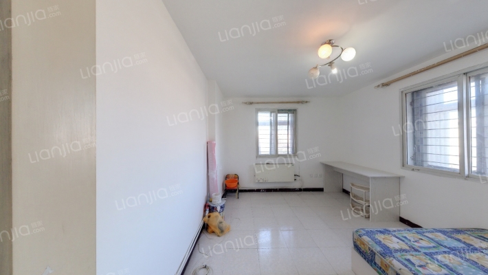 同江里二手房实景图