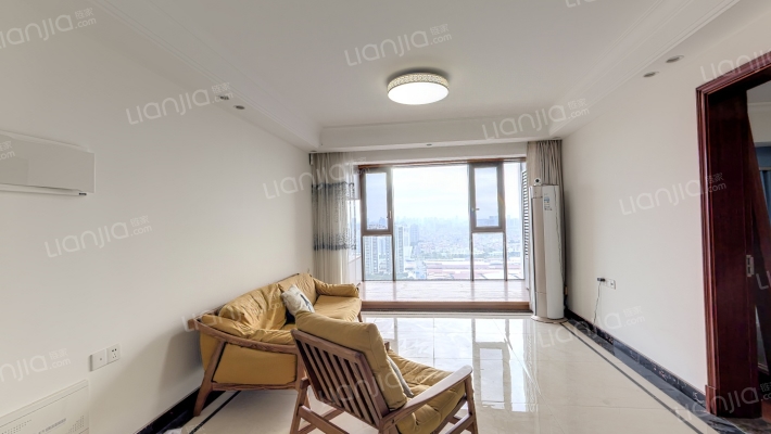 怡翠尊堤嘉园二手房实景图