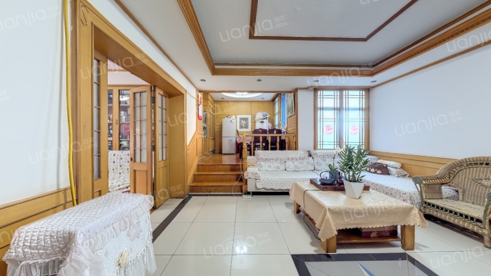 临江苑二手房实景图