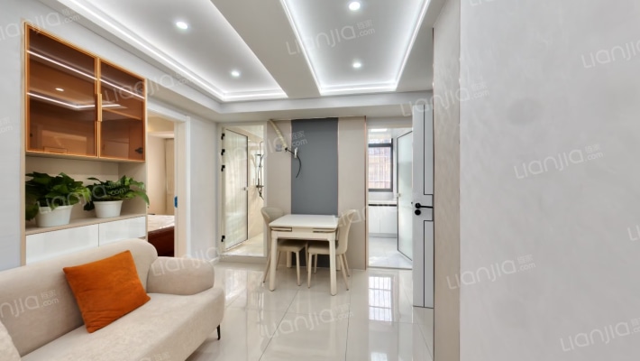 武房四号楼二手房实景图