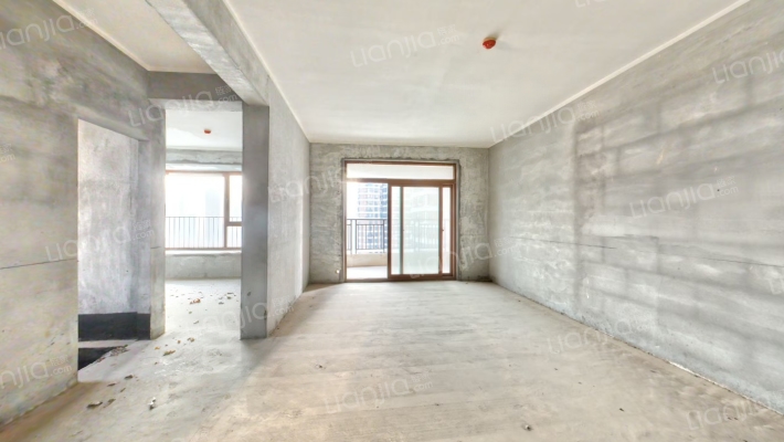 国博新城一期翘楚居二手房实景图