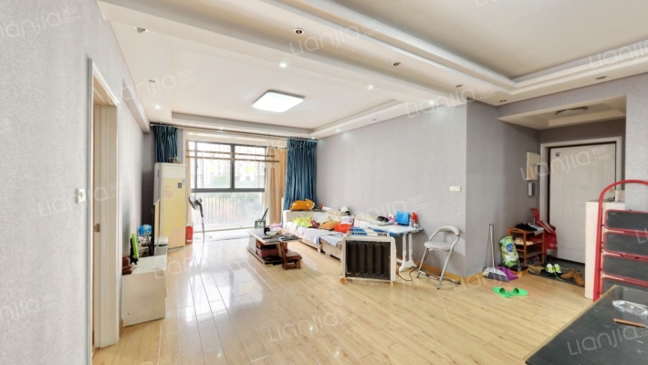 名流人和天地三期二手房实景图