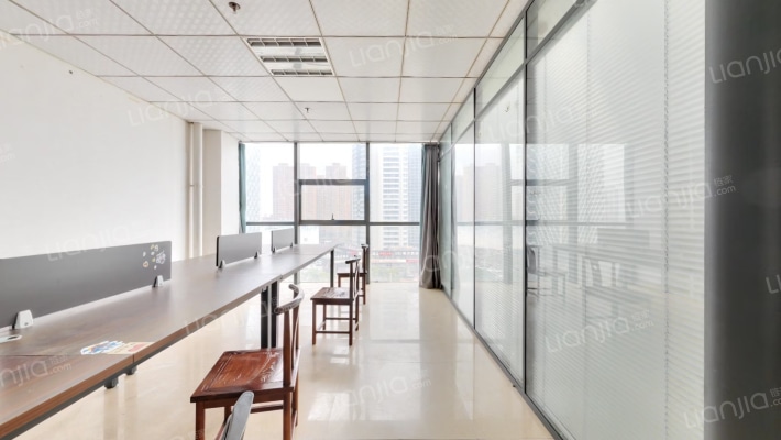 巅峰财富广场二手房实景图