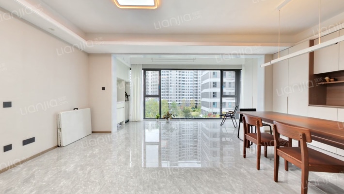 花语云萃华庭二手房实景图