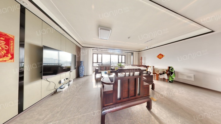 即墨樾府二手房实景图