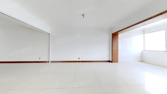 绝缘小区二手房实景图