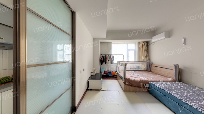 1世界公寓二手房实景图