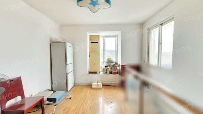 滨江花园二手房实景图