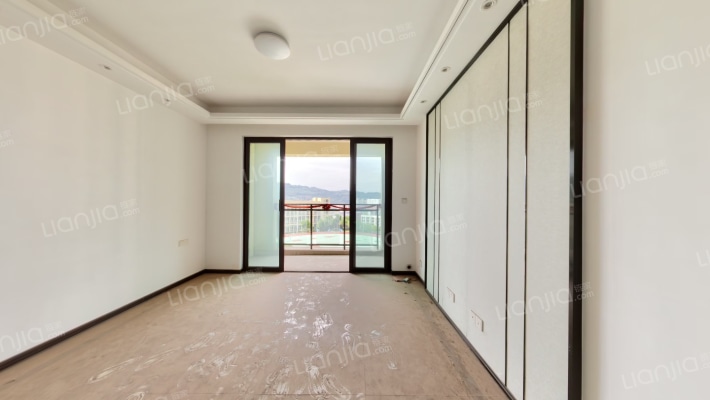 和泓文华府二手房实景图